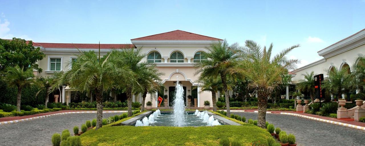 The Palms Town & Country Club - Resort Gurgaon Dış mekan fotoğraf